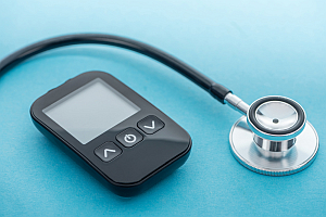 glucometer-stethoscope